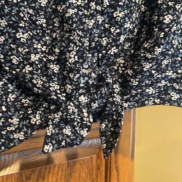 Abercrombie kids girls shirt - Picture 3 of 6